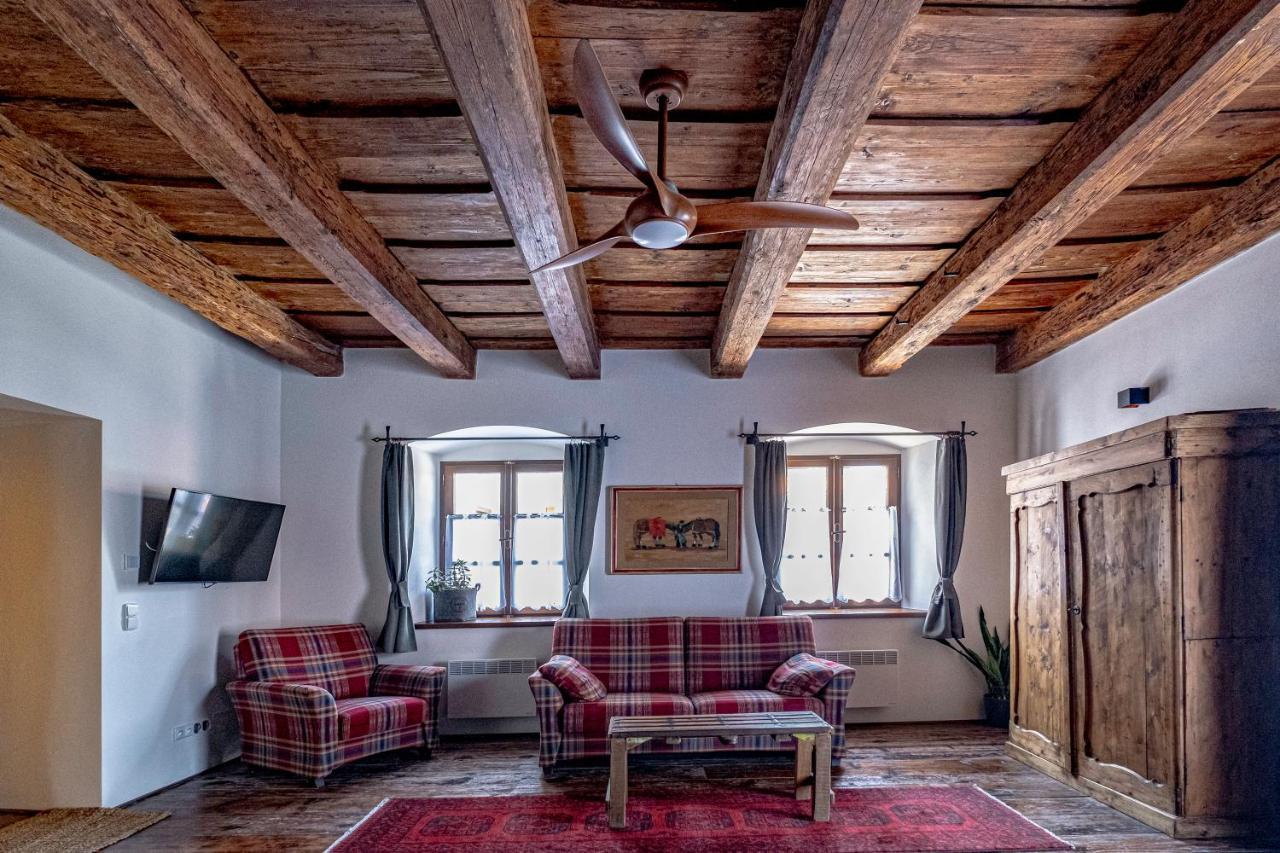 Knize Ferdinand Apartments Mikulov Exterior photo