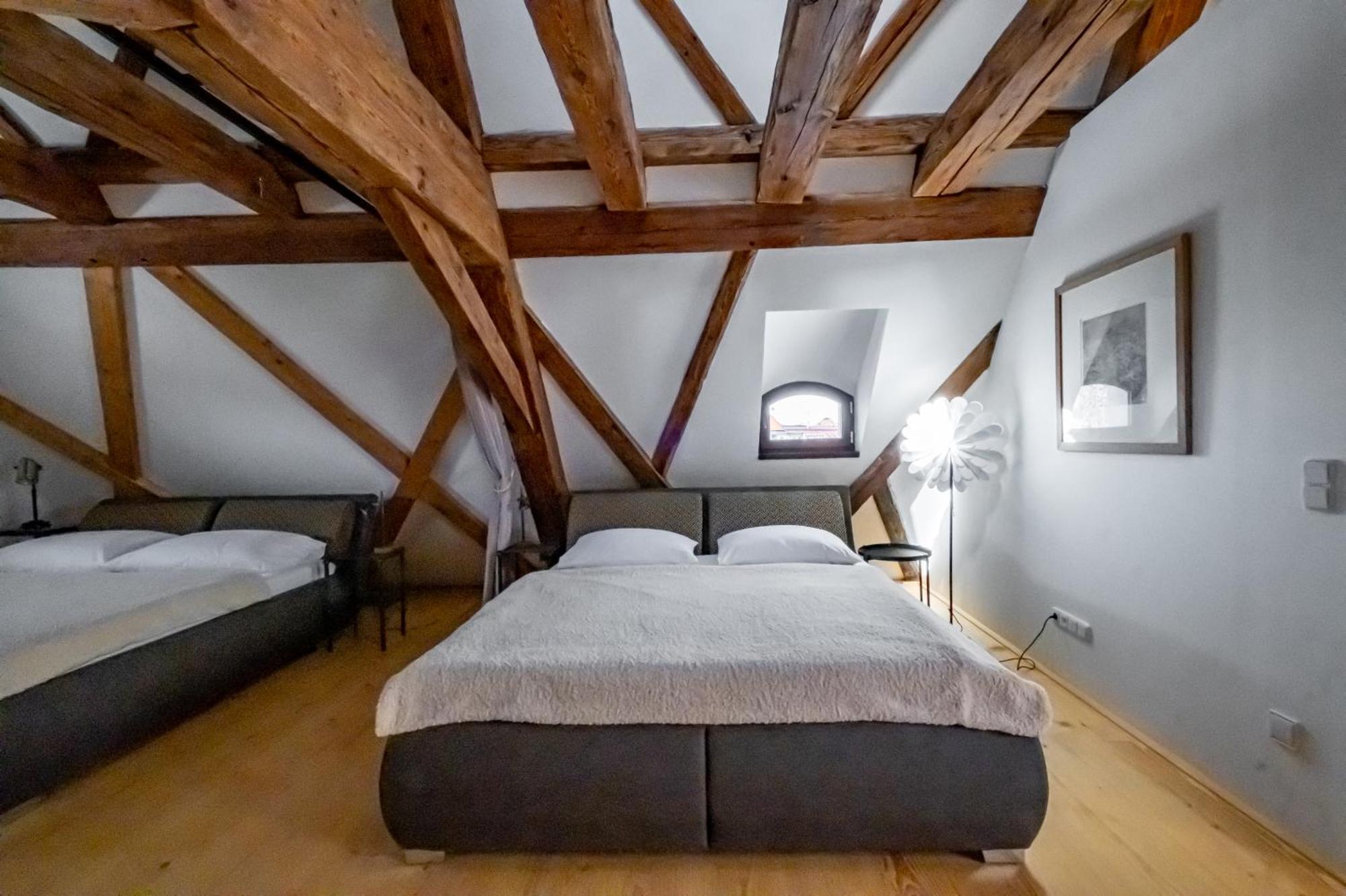 Knize Ferdinand Apartments Mikulov Exterior photo